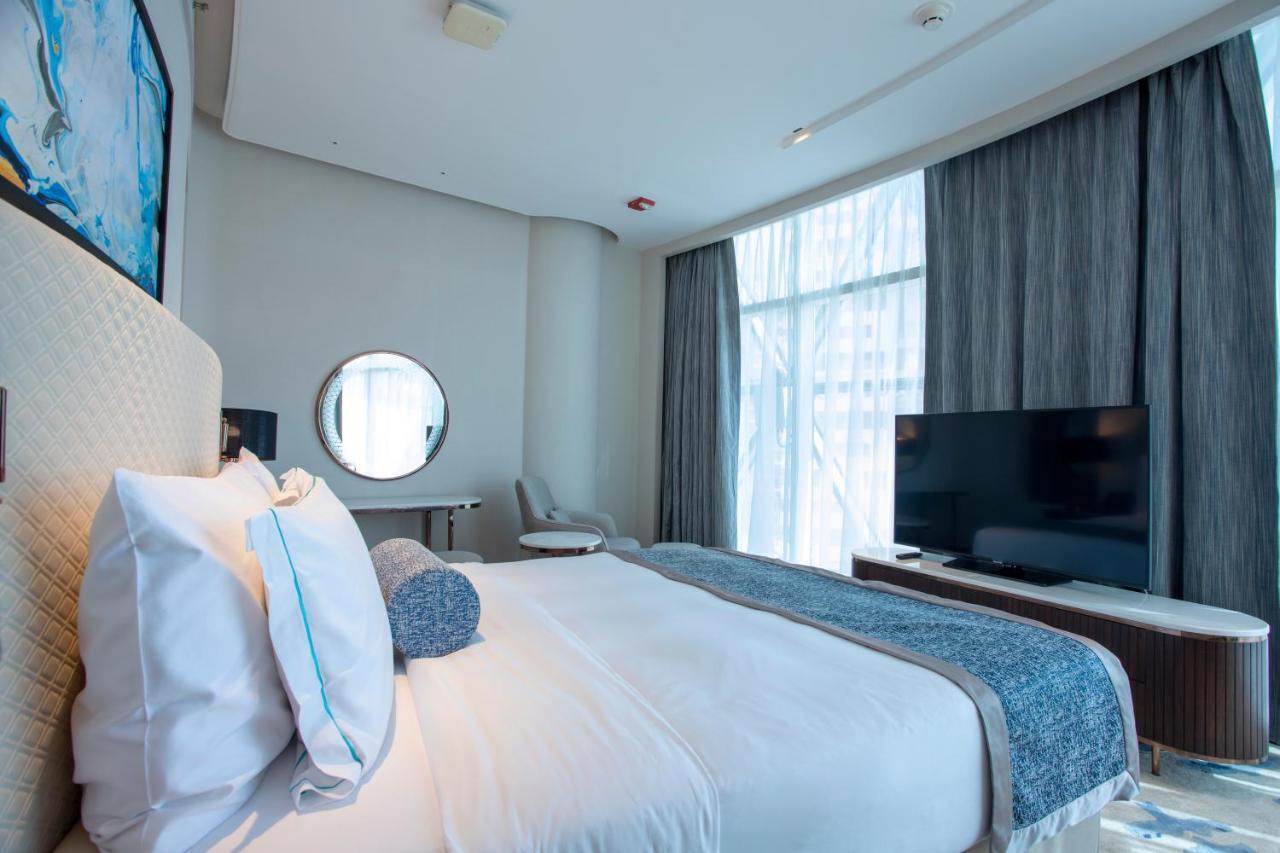 Century Marina Hotel - Lusail מראה חיצוני תמונה A bedroom at the hotel