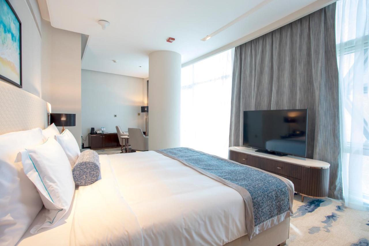 Century Marina Hotel - Lusail מראה חיצוני תמונה A bedroom at the hotel