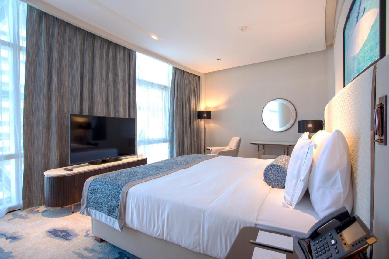 Century Marina Hotel - Lusail מראה חיצוני תמונה A bedroom at the hotel