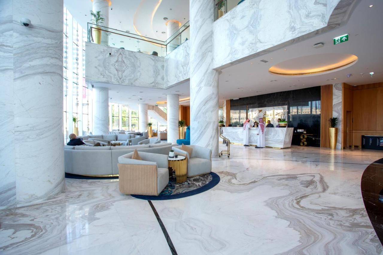 Century Marina Hotel - Lusail מראה חיצוני תמונה Lobby