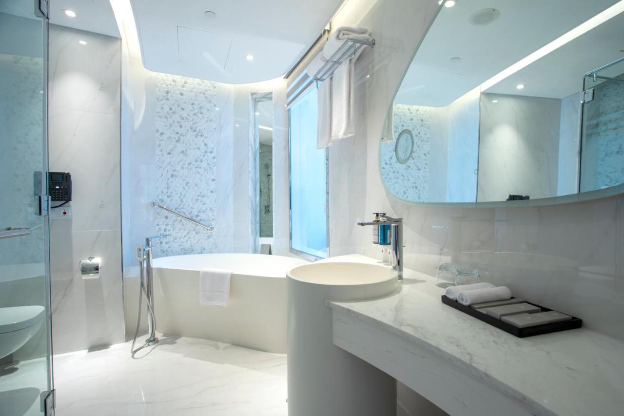 Century Marina Hotel - Lusail מראה חיצוני תמונה Bathroom