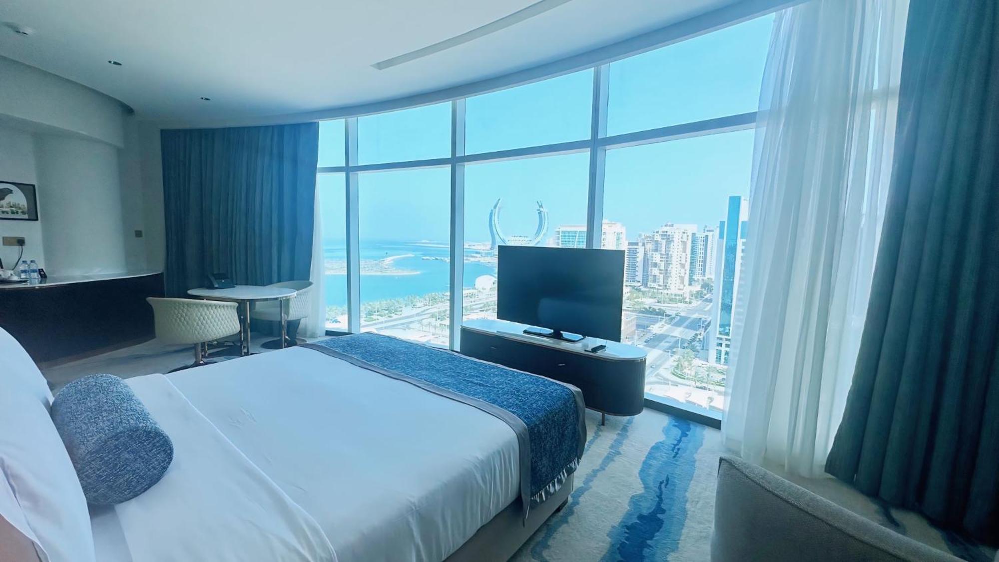 Century Marina Hotel - Lusail מראה חיצוני תמונה A bedroom at the hotel