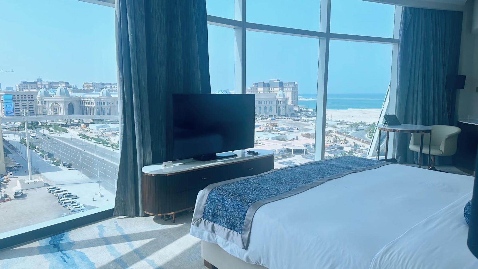 Century Marina Hotel - Lusail מראה חיצוני תמונה A bedroom at the hotel